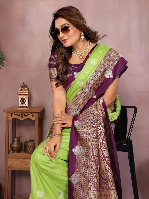 Kalamkari_Silk_With_Contrast_Kalamkari_Blouse_Piece_With_Zari_Border