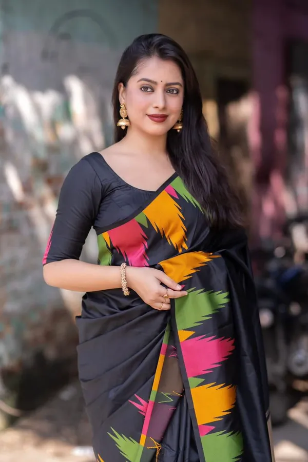 New_woven_Black_Silk_saree