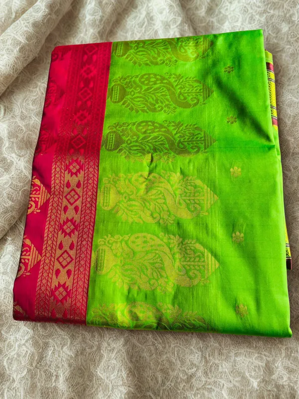 Pure_Silk_Yeola_Paithani_–_6_Mtr_with_Blouse_Piece_✨