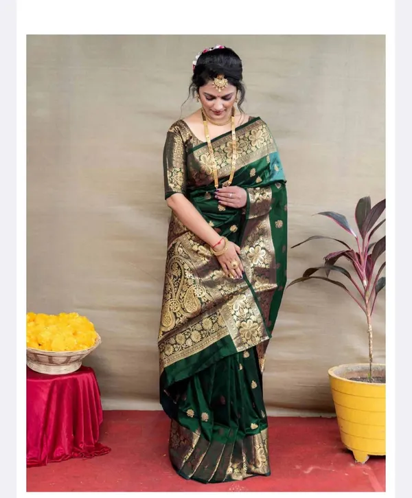 The_Adhivaraa_Kanchi_Royale_Litchi_Silk_Saree_blends_luxurious_Litchi_Silk,_rich_zari_weaving,_and_classic_Kanchipuram-inspired_craftsmanship_to_create_the_perfect_drape_for_every_grand_occasion._✨