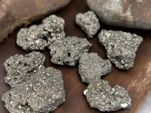 Yellow_Pale_Brass_Raw_Pyrite_Stone_100Gm_For_Men,Women_And_Kids