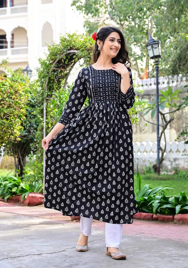 Black_Printed_Anarkali_Kurta_For_Women