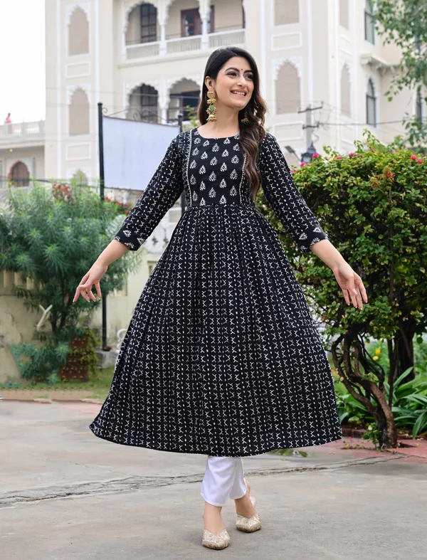 Black_Printed_Anarkali_Kurta_For_Women