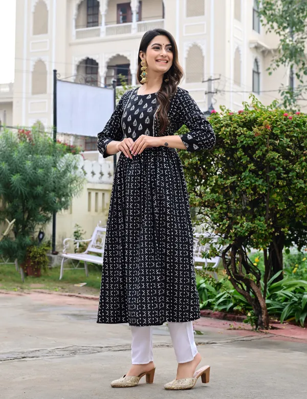 Black_Printed_Anarkali_Kurta_For_Women