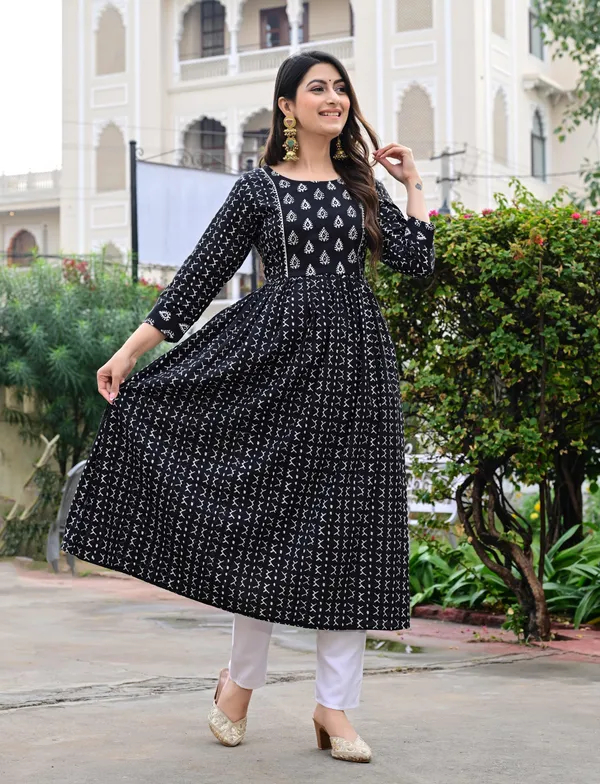 Black_Printed_Anarkali_Kurta_For_Women