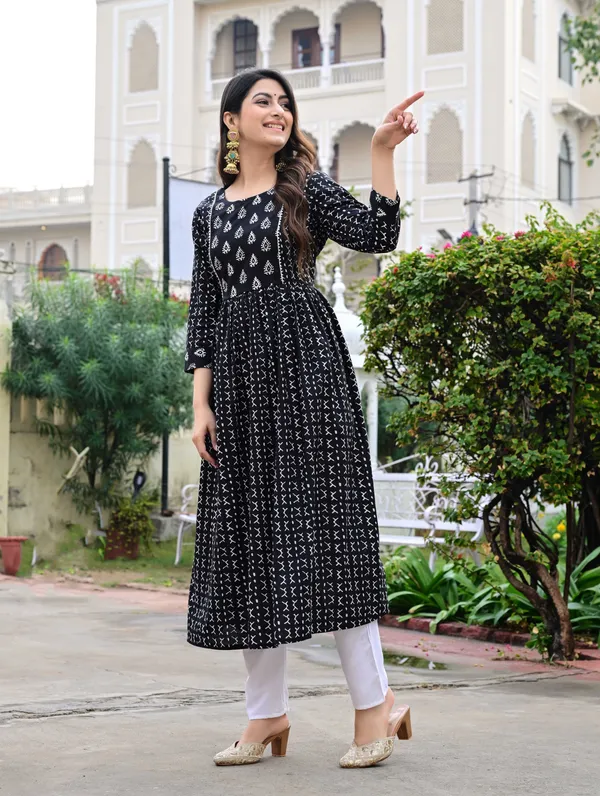 Black_Printed_Anarkali_Kurta_For_Women