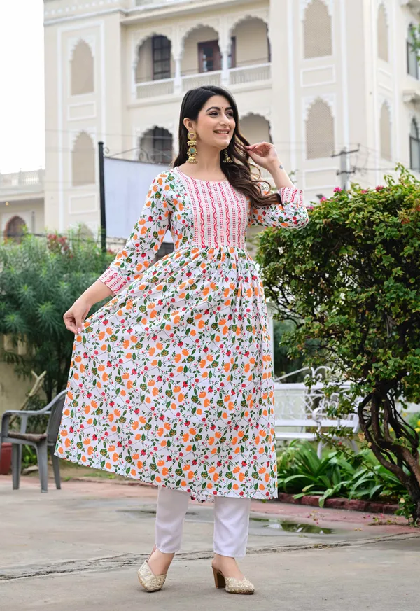 White_Printed_Anarkali_Kurta_For_Women