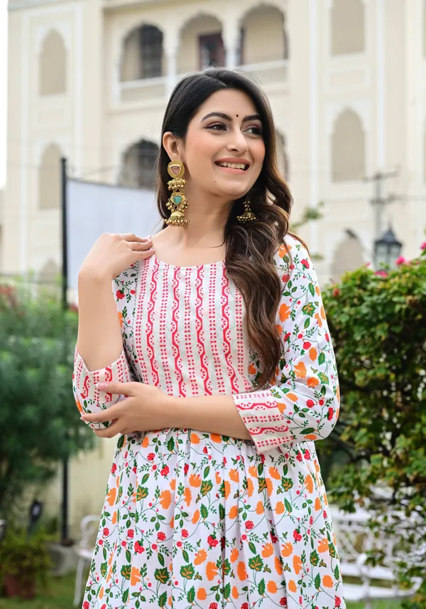 White_Printed_Anarkali_Kurta_For_Women