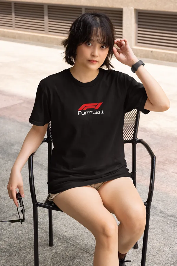 Women’s_Formula_1_Logo_T-Shirt_–_Regular_Fit_Casual_Graphic_Tee