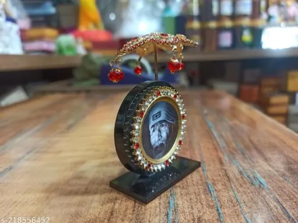 Sai_Amrut_Sai_Baba_Acrylic_Stone_Chatri_For_Car_Dashboard