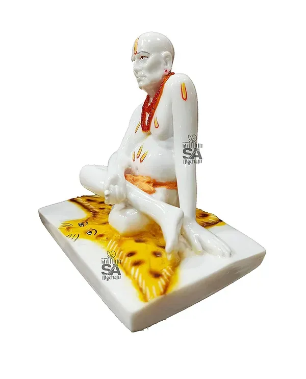 Resine_Swami_Samarth_God_Idol_In_Sitting_Position_For_Car_Dashboard_3_Inch_More