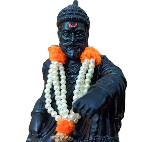 Sai_Amrut_Chhatrapati_Shivaji_Maharaj_The_Legend_Of_Maharashtra_Statue_Matt