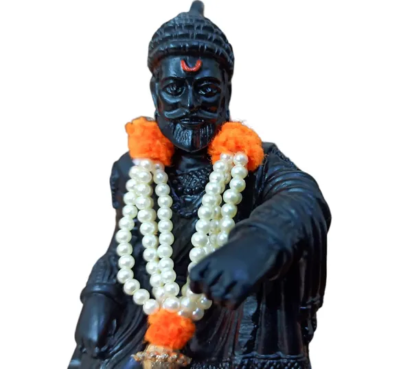 Sai_Amrut_Chhatrapati_Shivaji_Maharaj_The_Legend_of_Maharashtra_Statue_Matte_Finish_(Black)