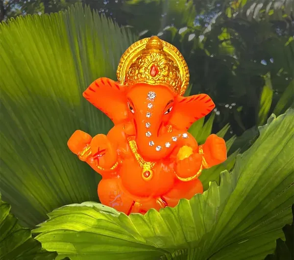 Marble_Orange_Matte_Ganeshji_Idol_For_Car_Dashboard_3inch_Orange_3