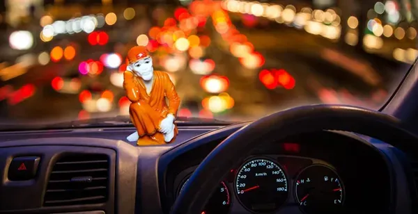 Sai_Amrut_Sai_Baba_Dhoni_Sai_Italians_Marble_Car_Dashboard_Product_Gift_Pro_More