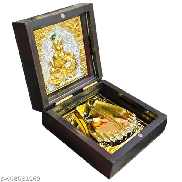 Sai_Amrut_Gold_Plated_Laddu_Gopal_Charan_Paduka_Idol_Pooja_Box_3x3_In