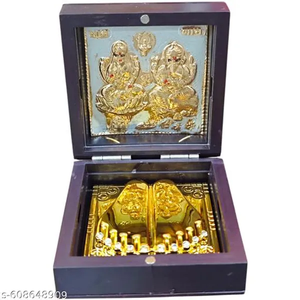 Gold_Plated_Laxmi_Ganesh_Idol_With_Charan_Paduka_Box_3_Inch_Religious_Gift