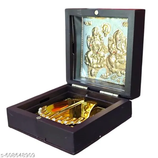 Gold_Plated_Laxmi_Ganesh_Idol_With_Charan_Paduka_Box_3_Inch_Religious_Gift