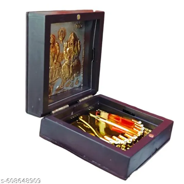 Gold_Plated_Laxmi_Ganesh_Idol_With_Charan_Paduka_Box_3_Inch_Religious_Gift