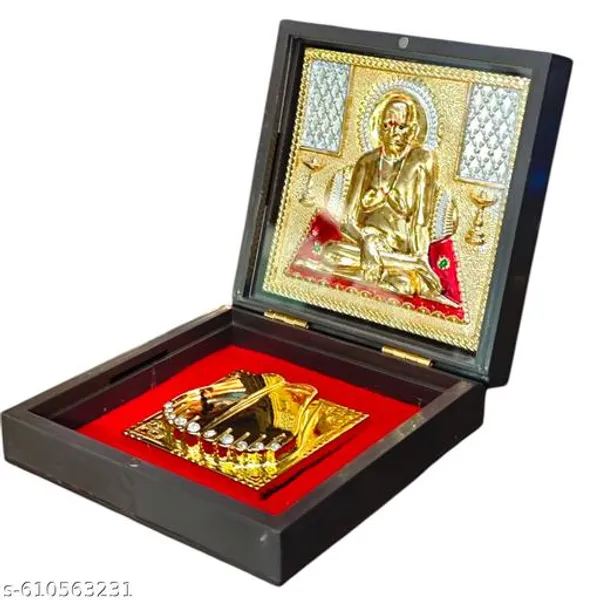 Sai_Amrut_Swami_Samarth_Pocket_Temple_Pooja_Box_With_Gold_Plated_Charan_Paduka