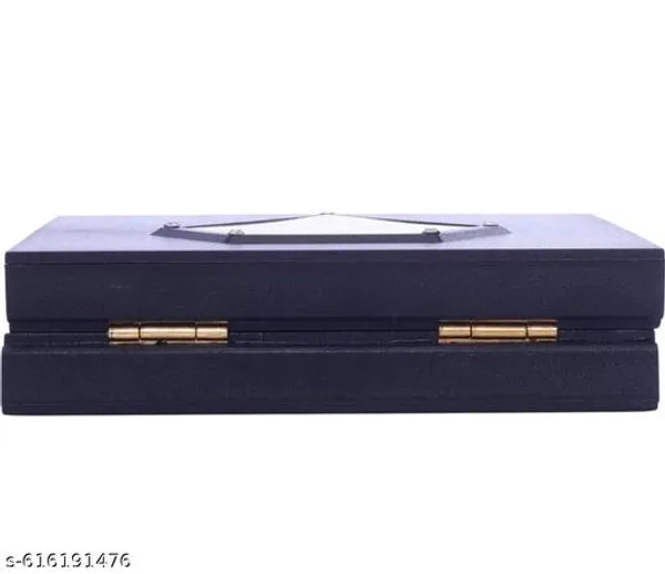 Shirdi_Sai_Baba_Charan_Paduka_Holy_Feet_In_Velvet_Box_With_Picture_Ideal_For_Pooja_Car_Dashboard_Spiritual_Gift