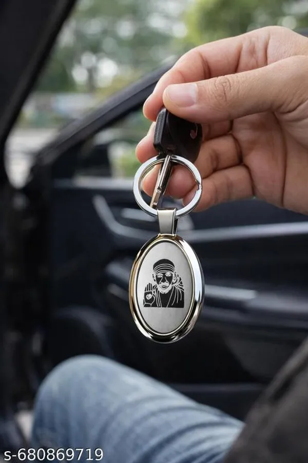 Sai_Baba_Oval_Shape_Silver_Metal_Keychain_Spiritual_Religious_Key_Ring_For_Car_Bike