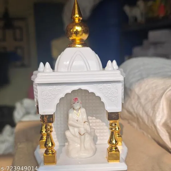 Sai_Baba_Idol_With_Temple_For_Car_Dashboard_White_Gold_Decorative_Car_God_Murti