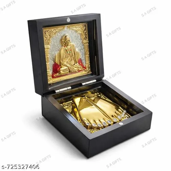 Swami_Samarth_Gift_Box_With_Paduka_Premium_Golden_Idol_With_Elegant_Plastic_Box_Divine_Home_Mandir_Gifting_Item