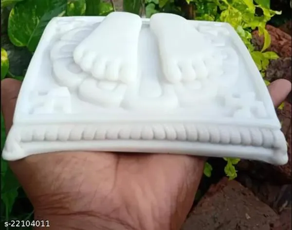 Sai_Baba_Marble_Charan_Paduka_3x3_Inch_Sai_Amrut_Gifts_Pure_Marble_Spiritual_Idol