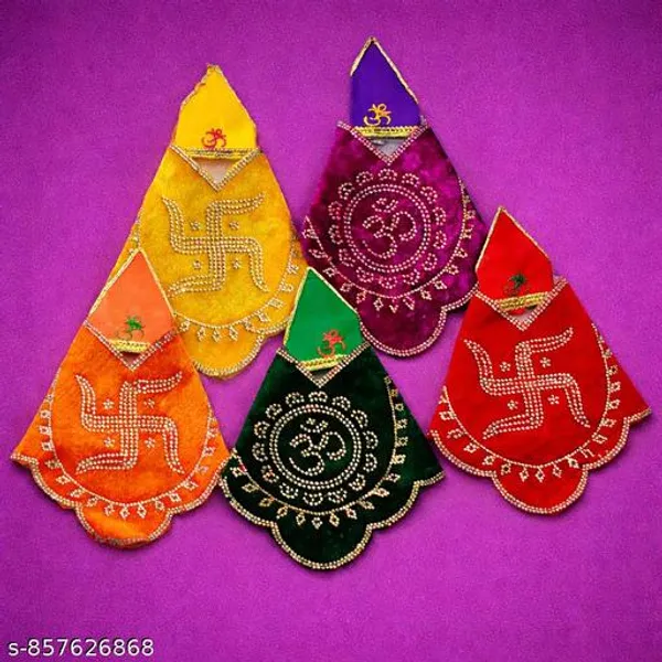Sai_Baba_Velvet_Dress_Size_3_7_5_Inch_Premium_Velvet_Embroidery_Vastra_Idol_Decoration_Cloth