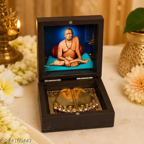 Shree_Swami_Samarth_Gift_Box_With_Golden_Charan_Paduka_Spiritual_Pooja_Gift_Box_For_Home_Temple_Decorative_Religious_Gift_Item_3x3x1_Inch