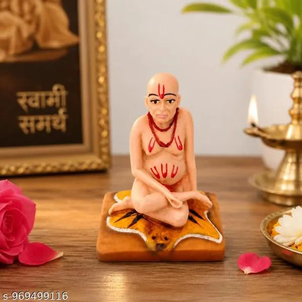 Swami_Samarth_Maharaj_Mini_Idol_For_Car_Dashboard_Spiritual_Resin_Statue_Home_Mandir_Decorative_Murti_3_Inch
