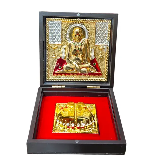 Sai_Amrut_Gifts_Golden_Shri_Swami_Samarth_Frame_With_Holy_Paduka_4x4_Inch