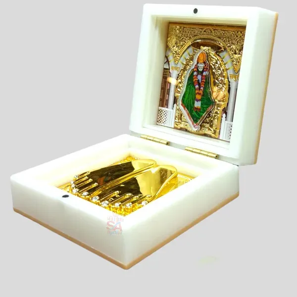 Sai_Amrut_Gifts_Gold_Plated_Shirdi_Sai_Baba_Idol_With_Paduka_Gift_Box_For_B_More
