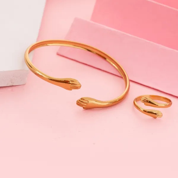 Golden_Stainless_Steel_Sleek_Twist_Design_Bangle_Ring_Gift_Set_For_Women
