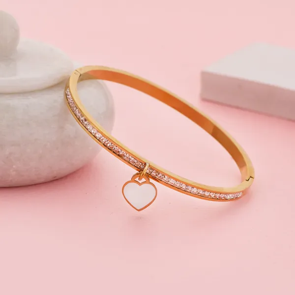 Golden_Stainless_Steel_Heart_Dangling_Crystal_Bracelet_For_Women