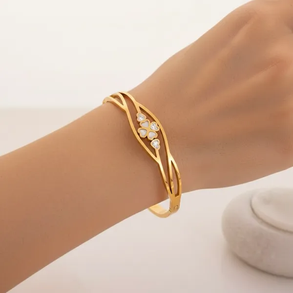 Golden_Stainless_Steel_Mini_Hearts_Crystal_Studded_Bracelet_For_Women