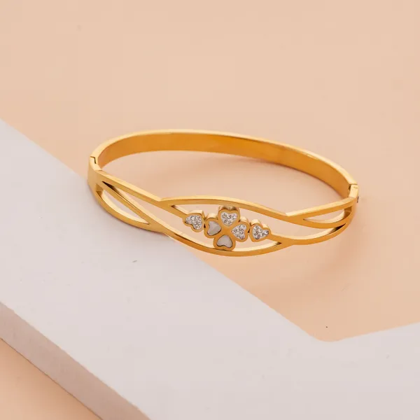 Golden_Stainless_Steel_Mini_Hearts_Crystal_Studded_Bracelet_For_Women
