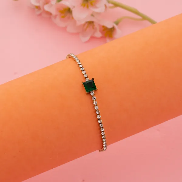 Golden_Stainless_Steel_Stone_Delicate_Chain_Bracelet_For_Women