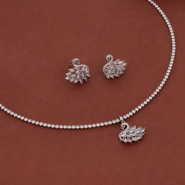 Silver_Stainless_Steel_All_Crystal_Swan_Pendant_Tennis_Chain_Set_For_Women