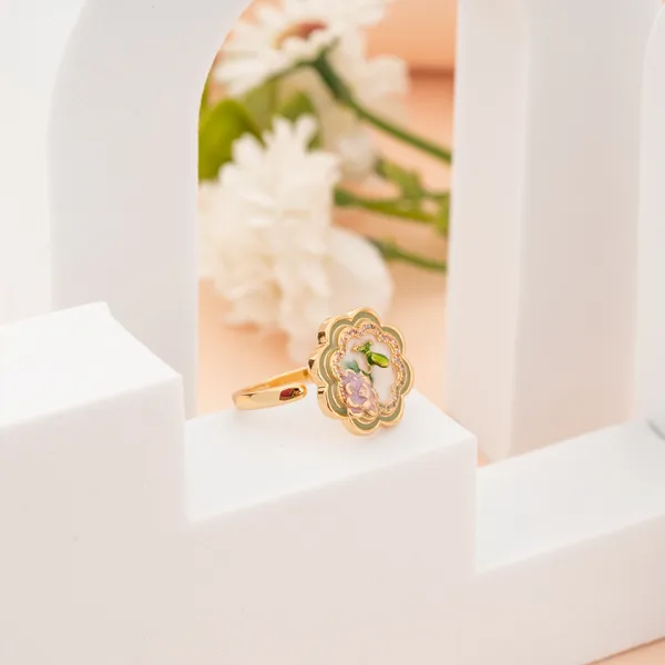 Golden_Stainless_Steel_Cute_Flower_Blossom_Ring_For_Women