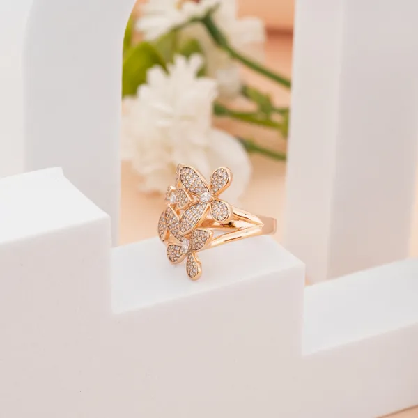 Golden_Stainless_Steel_Sparkle_Cluster_Statement_Ring_For_Women