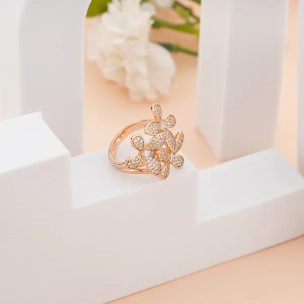 Golden_Stainless_Steel_Sparkle_Cluster_Statement_Ring_For_Women