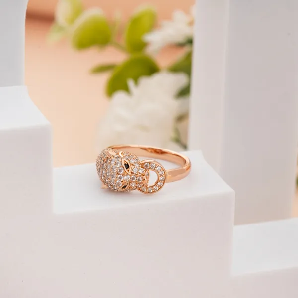 Golden_Stainless_Steel_Dazzling_Leopard_Zirconia_Ring_For_Women