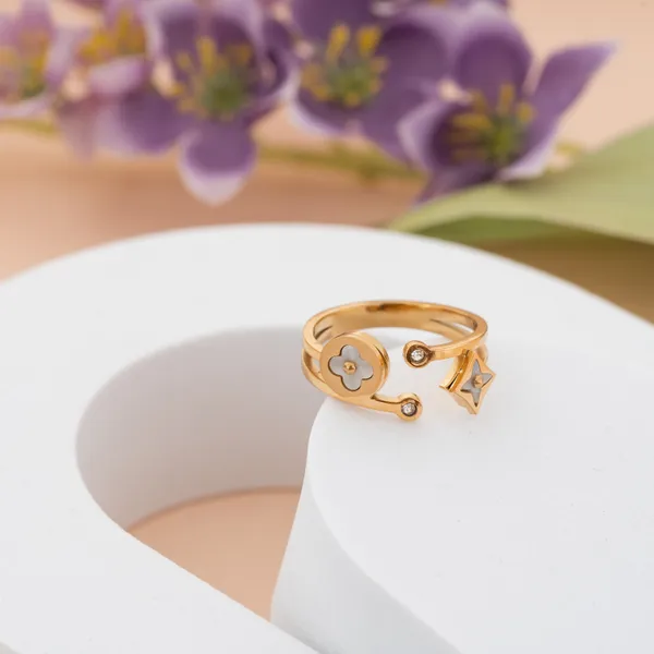 Golden_Stainless_Steel_Sparkling_Zirconia_Ring_For_Women