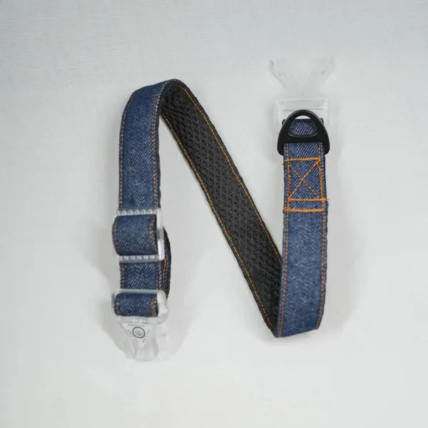 Blue_Super_Light_Weight_Collars_With_Adjustable_Length_And_Led_Snap_Buckles