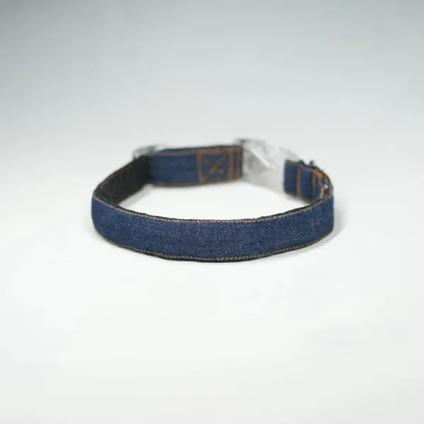 Blue_Super_Light_Weight_Collars_With_Adjustable_Length_And_Led_Snap_Buckles