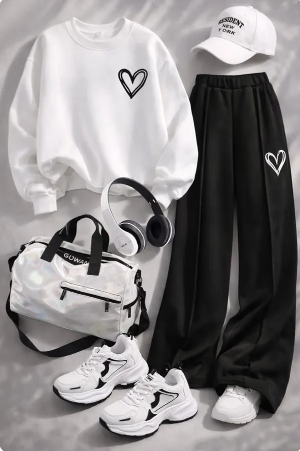 Girls_White_Heart_Printed_Sweatshirt_with_Black_Wide-Leg_Palazzo_Set