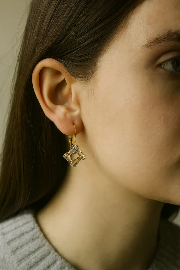Golden_color_Hoop_Square_Earrings_For_Women