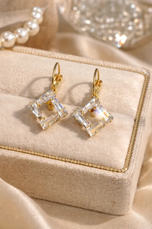 Golden_color_Hoop_Square_Earrings_For_Women